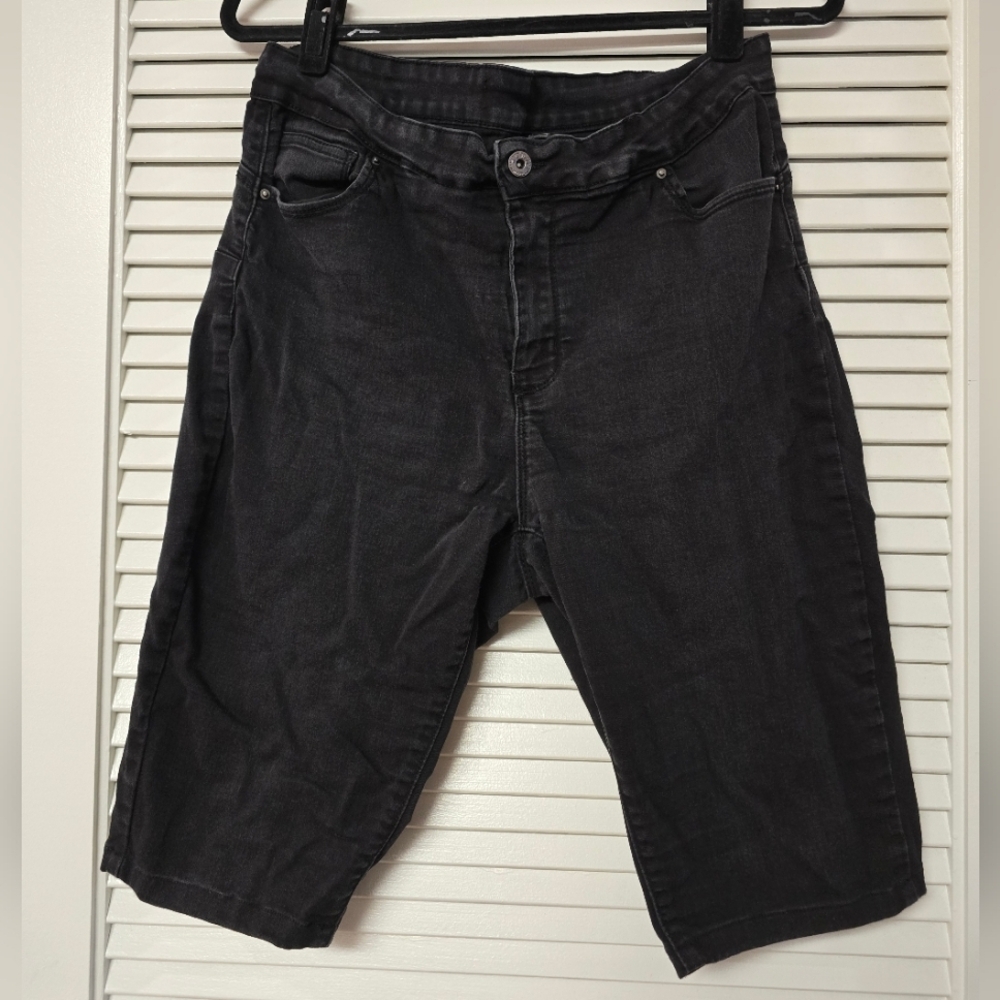 Wax Jean - (Plus-Size) Faded Black Denim Shorts With Pockets